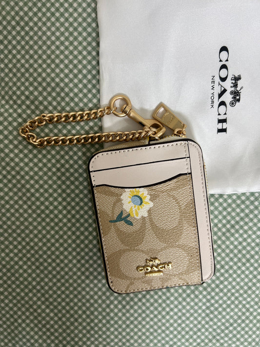 Coach Zip Card Case in Signature Canvas (Cream)