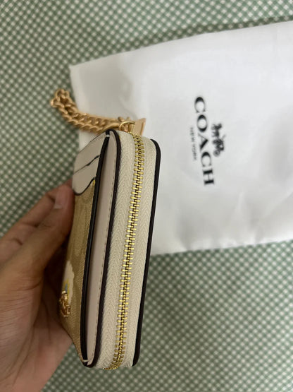Coach Zip Card Case in Signature Canvas (Cream)