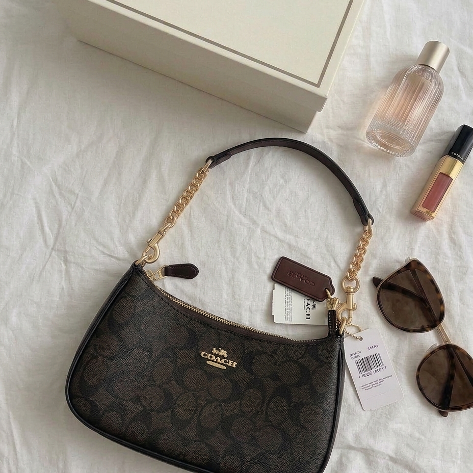 Coach Teri Shoulder Bag (Black)