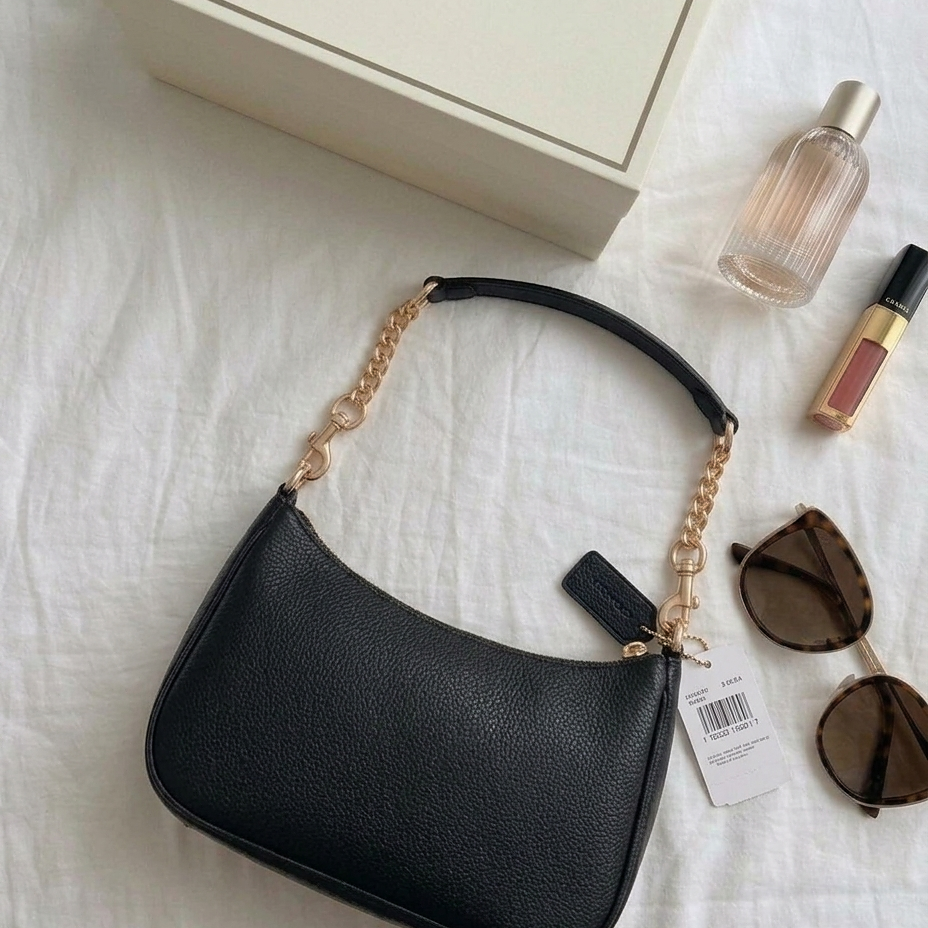Coach Teri Shoulder Bag (Black)